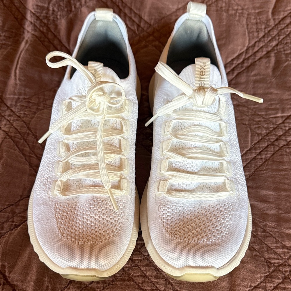 Aetrex Women's White Sneakers - Carly Arch Support Sneaker - Picture 4 of 4
